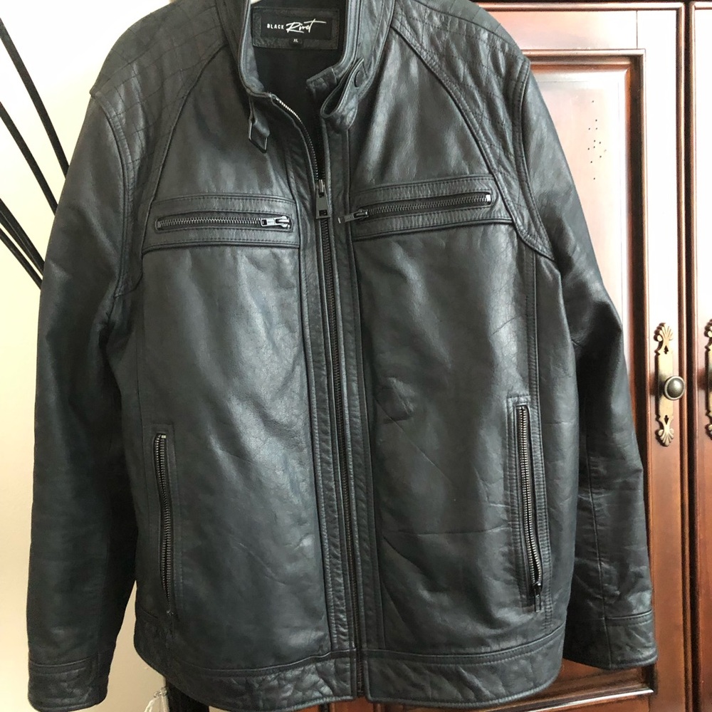 Black Rivet Men's Black Genuine Leather Jacket